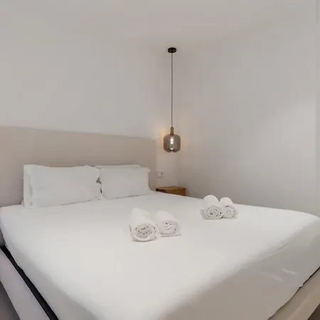 Vivi Homes - Gerrard Jacuzzi, Terrace, Pool & Sea Vew Apartment *