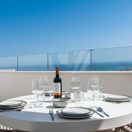Vivi Homes - Gerrard, Terrace, Pool & Sea Vew * Torremuelle
