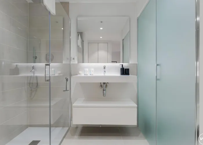 Vivi Homes - Gerrard, Terrace, Pool&sea Vew *