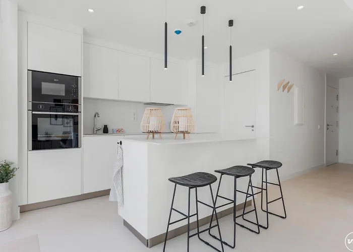 Vivi Homes - Gerrard, Terrace, Pool&sea Vew