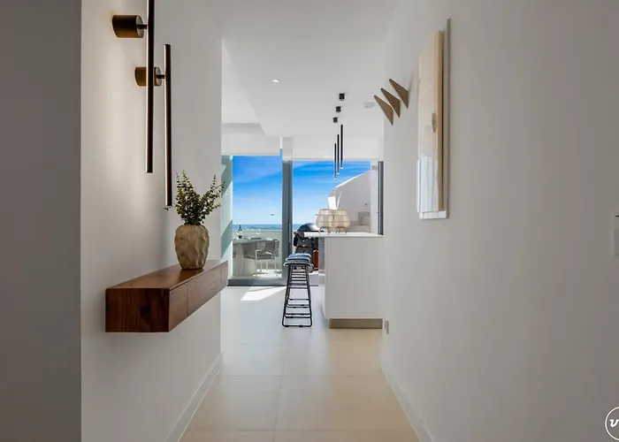 Vivi Homes - Gerrard, Terrace, Pool&sea Vew Apartment Fuengirola