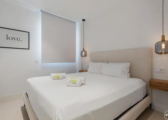 Vivi Homes - Gerrard, Terrace, Pool&sea Vew Fuengirola