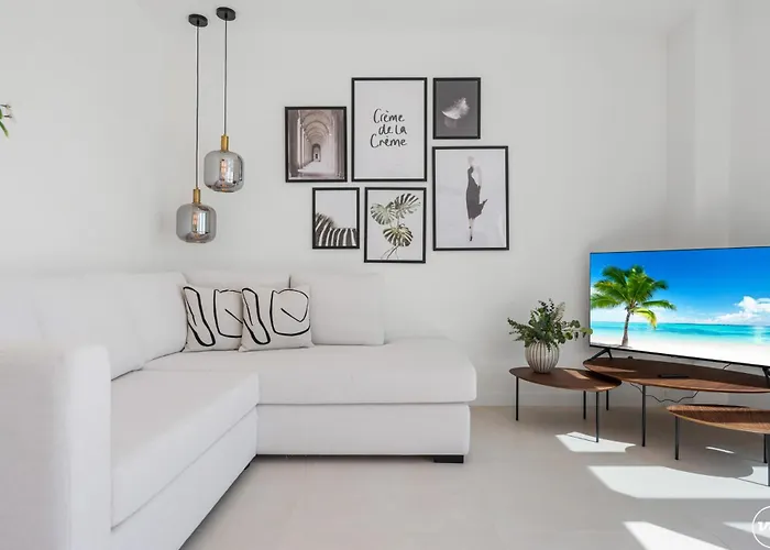 Vivi Homes - Gerrard, Terrace, Pool&sea Vew Fuengirola