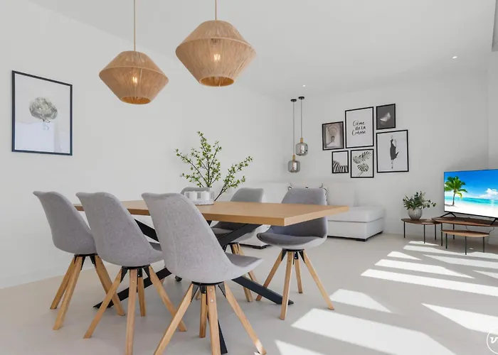 Vivi Homes - Gerrard, Terrace, Pool&sea Vew *