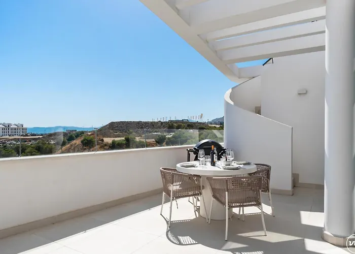 Apartment Vivi Homes - Gerrard, Terrace, Pool&sea Vew